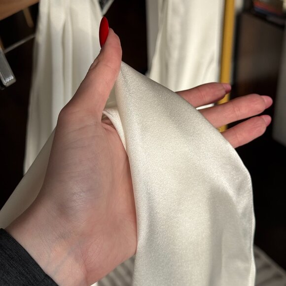 Katherine Tash Bridal Neck Scarf - Picture 4 of 6